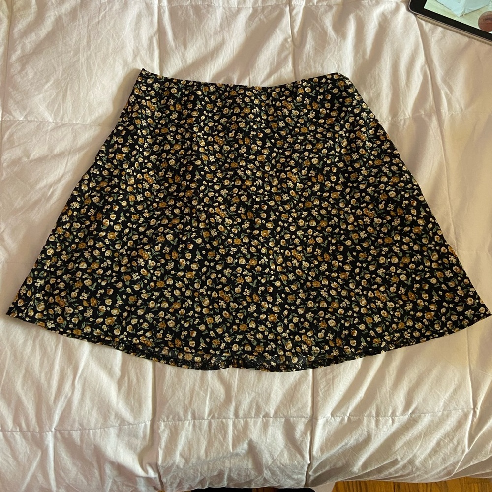 NWOT princess Polly black floral mini skirt